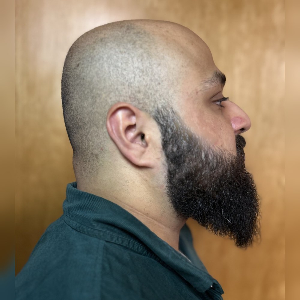 Long beard trim by Ivano, Land of Barbers Greenpoint near Long Island City